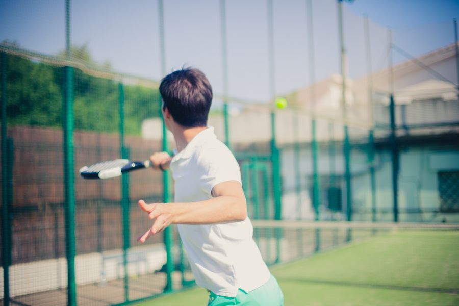 Pista de Padel junto al gimnasio