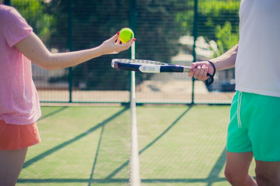 Pista de Padel  dentro del camping