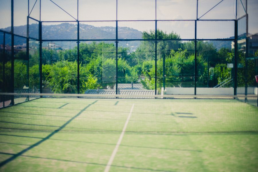 Pista de Padel  dentro del camping