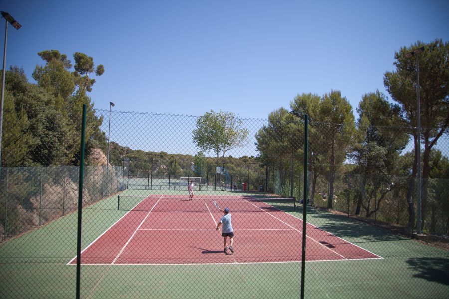 Tenis Gratuito en Cala Gogo