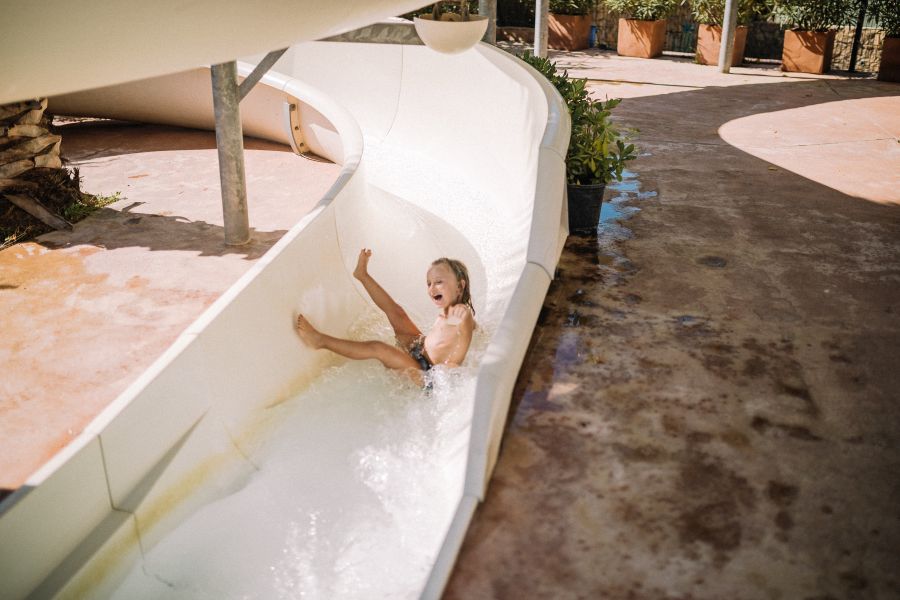 Toboganes pera adultos y niños en el camping Riu