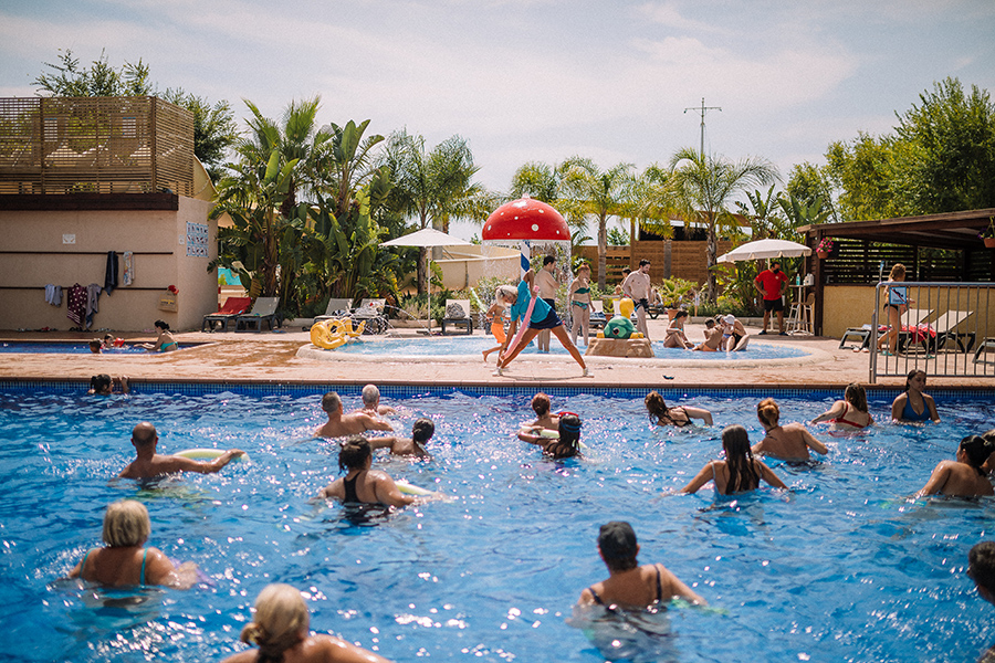 Aquagym in the swimming pool at Sènia Campsites