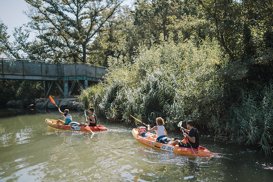 Kayak in the river at Sènia Riu Campsite