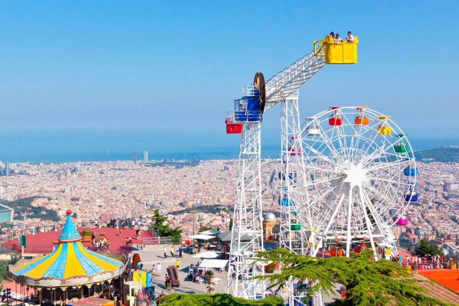 Grupo de campings Senia Turismo cultural con la familia: Barcelona