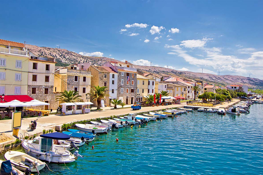 Pag Island boats