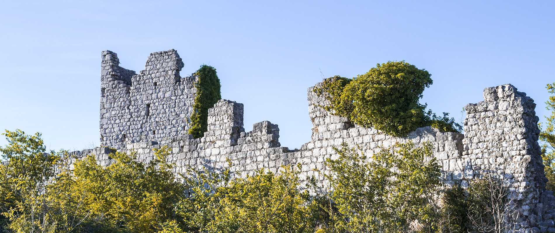 Ruinas castillo Croacia