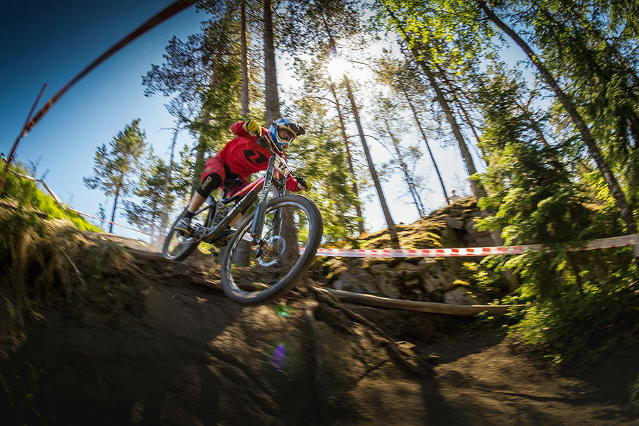 Cyclist with his mountain bike participating in a race.